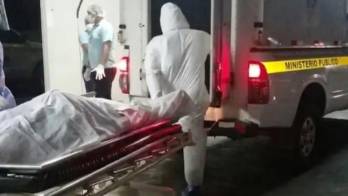 El conductor del taxi al parecer no tenía puesto el cinturón de seguridad
