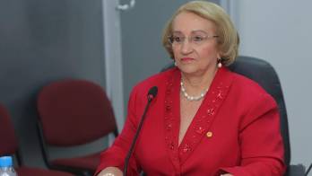 La rectora Etelvina Medianero de Bonagas