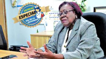 Día de la enfermera: Yolanda González, una vida dedicada a la enseñanza [VIDEO]