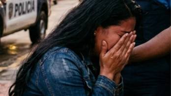 El hecho se produjo cuando la mujer salió de su trabajo y se dirigía para su casa