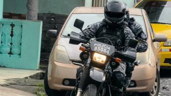 Colón | Sicarios entraron a matarlo a su casa