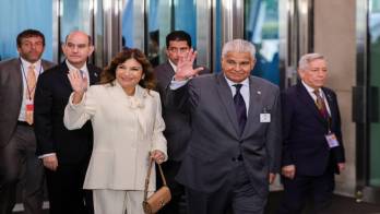 Mulino estuvo acompañado por su esposa, Maricel Cohen.
