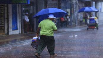 Lluvias dispersas y vientos suaves a lo largo de todo el día.