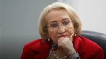 La nota de renuncia, fechada el 11 de mayo de 2026, fue recibida ese mismo día en el despacho correspondiente.