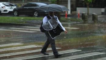 Para la tarde, el calentamiento diurno propiciará aguaceros acompañados de tormenta.