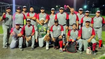 Buscarán conquistar el título el próximo viernes.