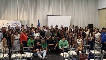 Jóvenes de partido político se capacitan en liderazgo en inteligencia artificial