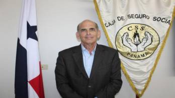 Ricardo Sotelo presentó su renuncia a los cargos de presidente y miembro de la junta directiva.