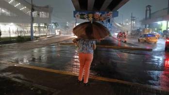 En la noche continuarán las lluvias hacia el Oriente y sectores del Caribe.