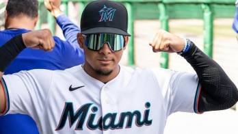Leonardo Jiménez llega a los Marlin de Miami.