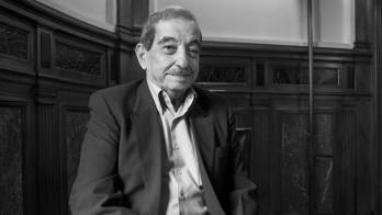 Ernesto Endara es distinguido por su aporte a la literatura nacional.