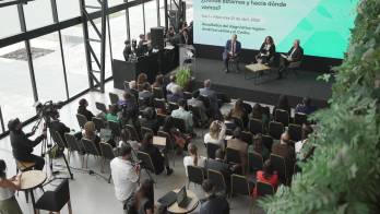 Fotografía cedida por la Fundación Ceibal de la presentación del informe 'Estado de la Transformación Digital Educativa' este miércoles, en Montevideo (Uruguay). Si bien los países de Latinoamérica y el Caribe avanzaron en la incorporación de tecnologías en sus sistemas educativos, las brechas estructurales que persisten limitan su impacto pedagógico y su sostenibilidad.