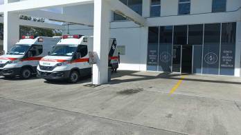 El joven fue trasladado para recibir atención médica tras resultar herido de bala en una pierna.