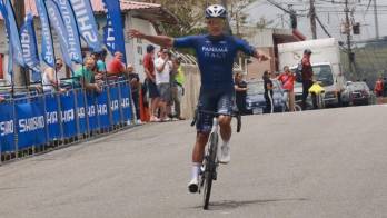 Carlos Samudio llegando a la meta.