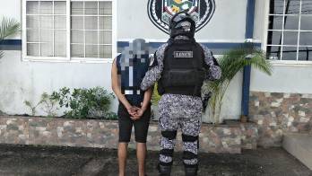 Hombre de 19 años aprehendido en Cerro Silvestre, Arraiján, por mantener un oficio judicial relacionado con el presunto delito de secuestro.