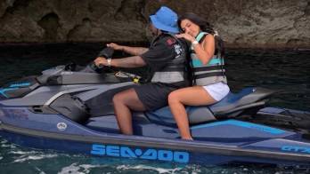 Sech le celebró el cumple a su novia en Ibiza