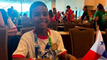 Armando Alonso Skyler, de 8 años, ganó el trofeo en la categoría Champion.