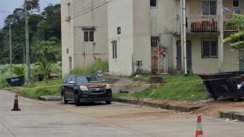 El cuerpo del hombre fue localizado detrás del multifamiliar L-86, en Altos de Los Lagos.
