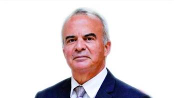 La mayoría de quienes ganan más de $800 mensuales son funcionarios