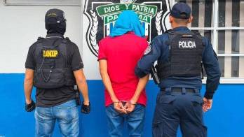 En líos exrepresentante de Capira por violar sellos