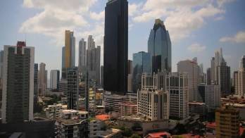 Tras pérdida de grado de inversión, Fitch Rating asegura que los bancos panameños siguen estables