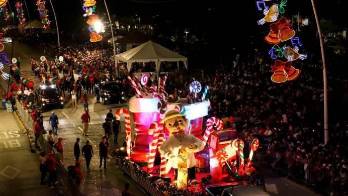 La Alcaldía de Panamá adjudicó el contrato del alumbrado navideño 2026 a la empresa DISAROCA GROUP, S.A.