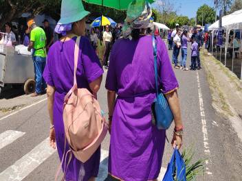 Creyentes de todo el país acuden a la tradicional veneración del Cristo Nazareno de Atalaya.