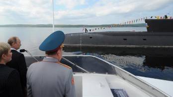 Mueren 14 tripulantes de un sumergible ruso a causa de un incendio