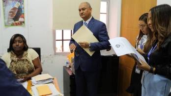 Funcionarios fueron atendidos por personal encargado.