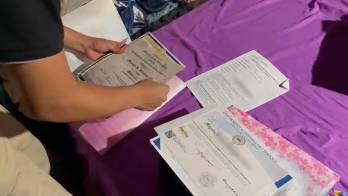 En los allanamientos se recabaron diplomas y certificados falsos.