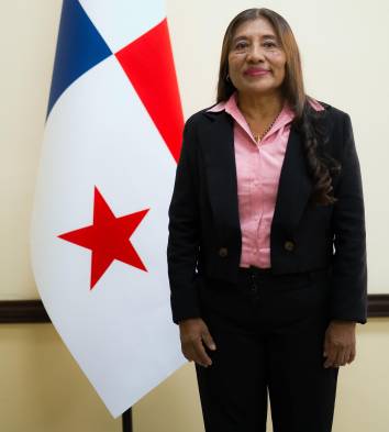 Doris Bill Fábrega es de de origen indígena guna.