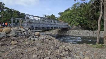 Hoy se inauguró el nuevo puente modular tipo Acrow sobre el río Rey.