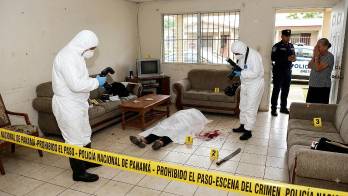 Cuando las autoridades llegaron a la residencia se toparon con una escena de terror.