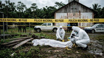 Una de las víctimas se ganaba la vida como secretario de un autobús.