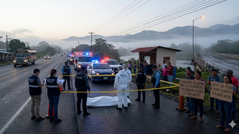 Pobladores recordaron que hace solo unos meses una mujer murió atropellada exactamente en el mismo punto.