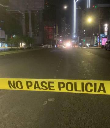 Colombiano asesinado en calle 50: Sebastián Ortiz fue arrojado de un auto tras recibir un disparo