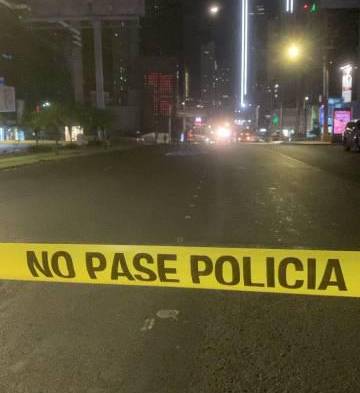 Colombiano asesinado en calle 50: Sebastián Ortiz fue arrojado de un auto tras recibir un disparo