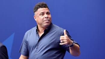 El exdelantero brasileño Ronaldo Nazário cree que España conquistará el Mundial frente a Argentina gracias a su dominio del balón.