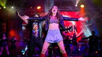 Con música en vivo, interacción y after party incluido, ‘Rock of Ages - All Night Long’ ofrece una experiencia que va más allá del teatro tradicional.