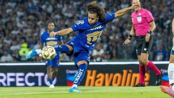 Adalberto Carrasquilla del Pumas.