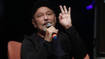 El legendario desarrolla una gira de conciertos fuera de Panamá.