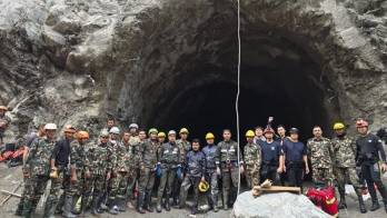 El Ejército de Nepal ha intensificado las operaciones de búsqueda y rescate doce días después de las devastadoras riadas que arrasaron el norte del país. Ejército del Nepal/EFE