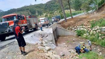 La emergencia ocurrió durante un descenso por una loma pronunciada.