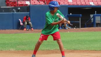 Noah Araúz durante el entrenamiento.