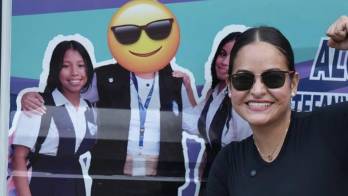 La alcaldesa Stefany Peñalba posa firme ante la polémica mientras sus buses estudiantiles recorren Arraiján.