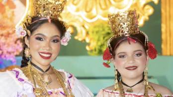 SRM Angie Marieth Rodríguez Campos y Darielys Guadalupe Zambrano, reina infantil fueron coronadas como reinas del Festival Folclórico Flor de Guate 2026.