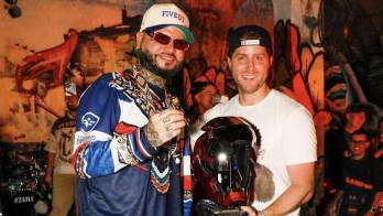 El alcalde Mayer Mizrachi entrega la Llave de la Ciudad a Farruko, en un momento cargado de reconocimiento y orgullo por su impacto en la música y su conexión con Panamá.