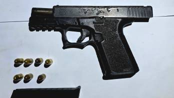 El sospechoso y el arma decomisada ya están a órdenes de las autoridades.
