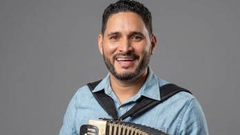 Estafan a Víctor Ballesteros con el WhatsApp de famoso compositor