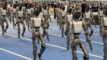 Robots humanoides participan en la segunda edición de los Juegos Mundiales de Robots Humanoides en Pekín, China.